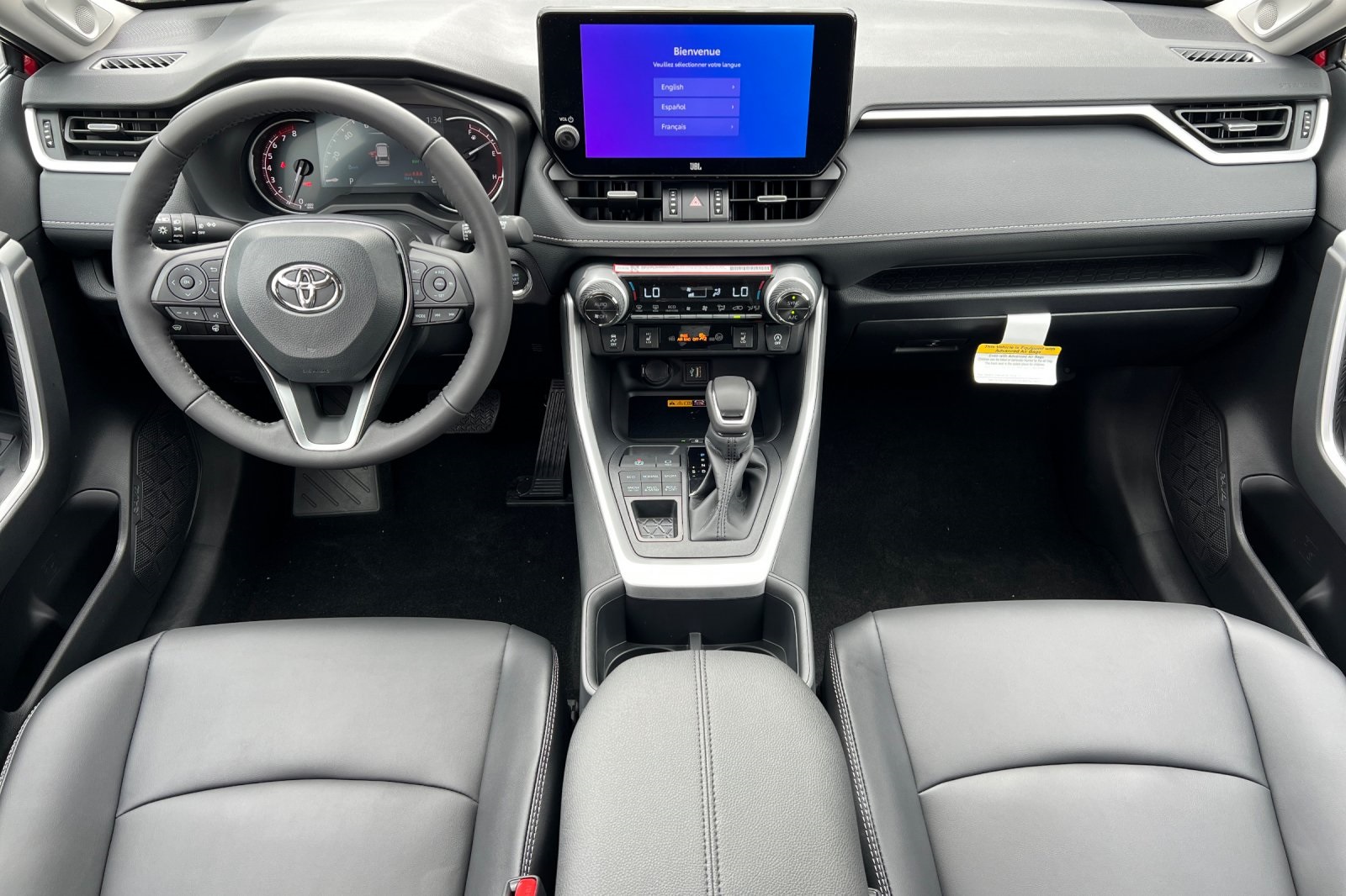 2025 Toyota RAV4 XLE Premium photo 4