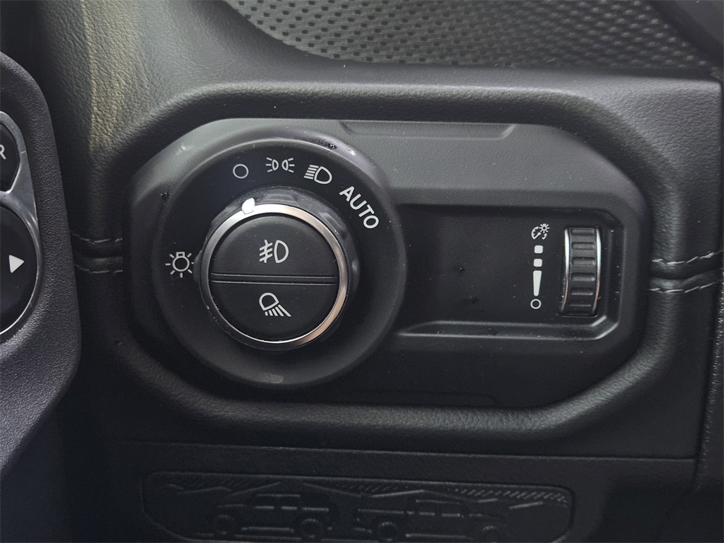2024 Jeep Gladiator Mojave photo 19