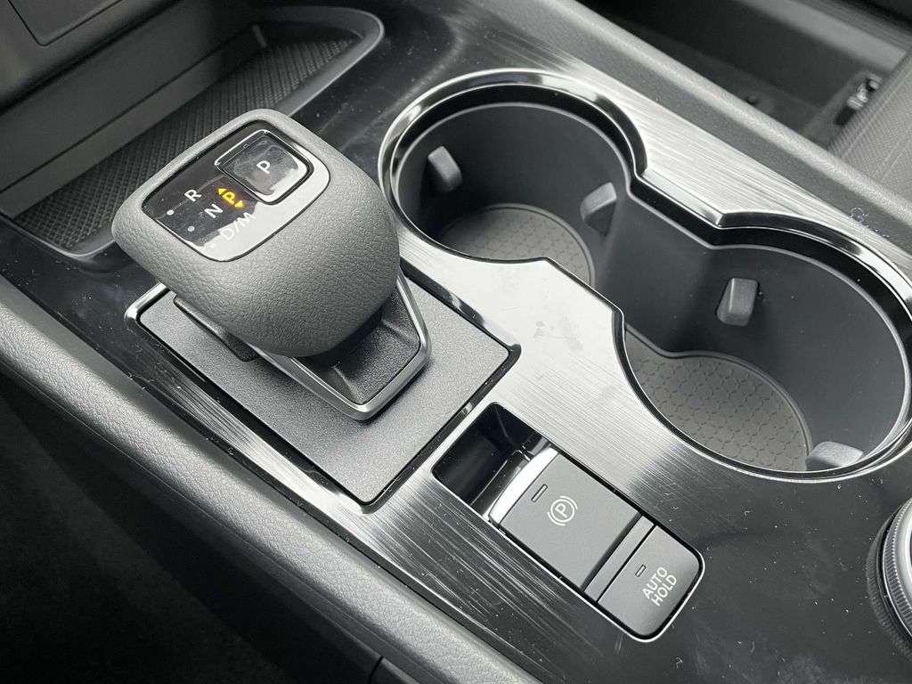 2026 Nissan Rogue SV photo 25