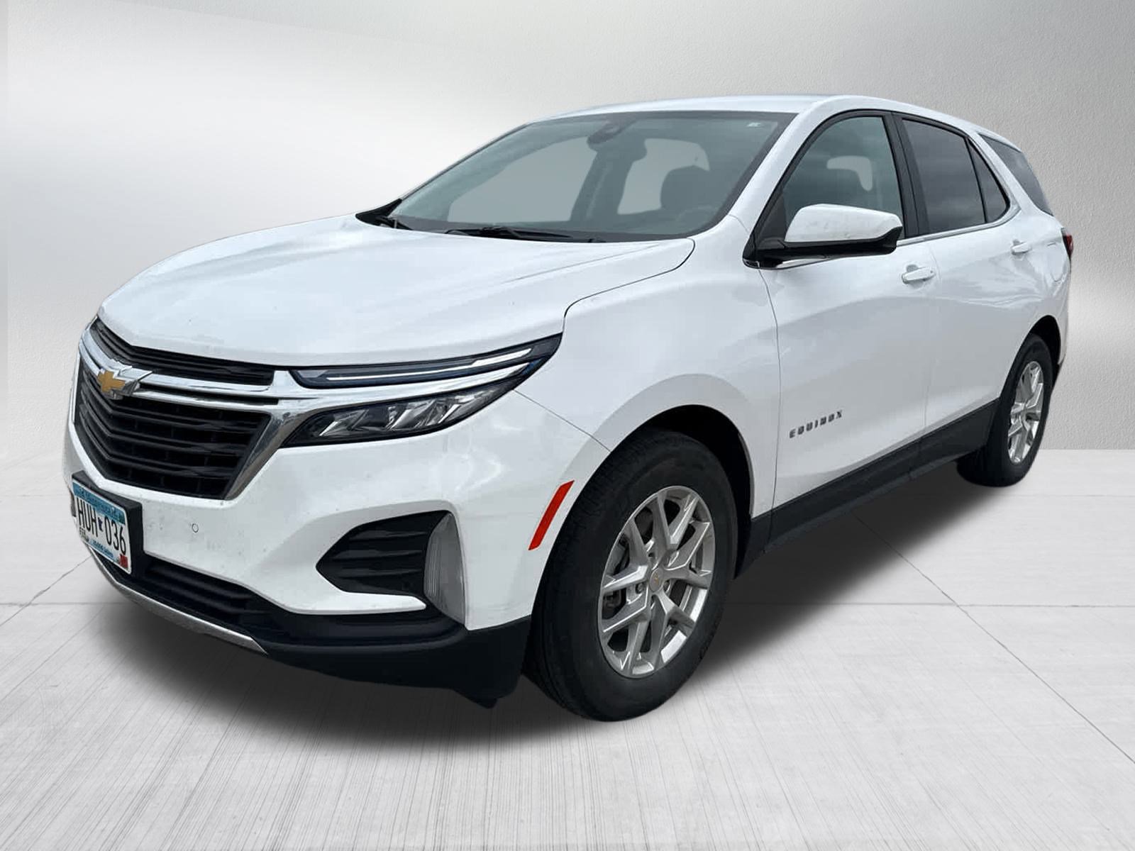 Used 2022 Chevrolet Equinox LT with VIN 3GNAXKEV6NL169764 for sale in Brooklyn Center, MN