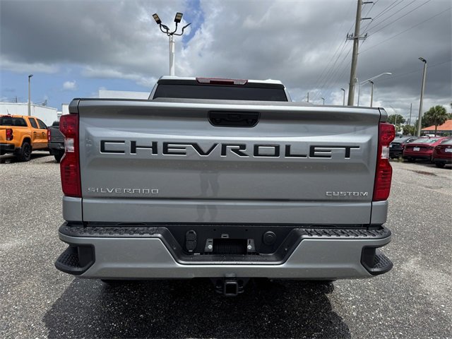 2025 Chevrolet Silverado 1500 Custom photo 6