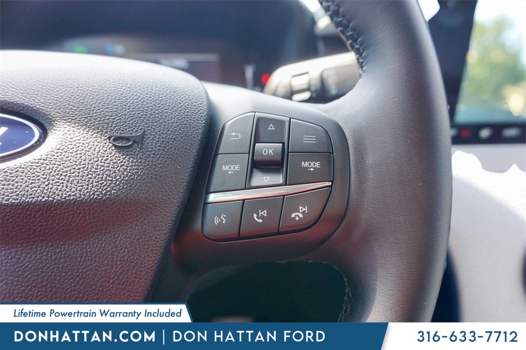 2025 Ford Maverick XLT photo 10