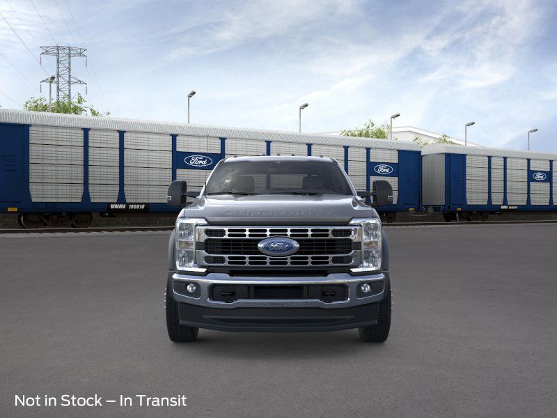 2026 Ford F-550 XLT photo 4