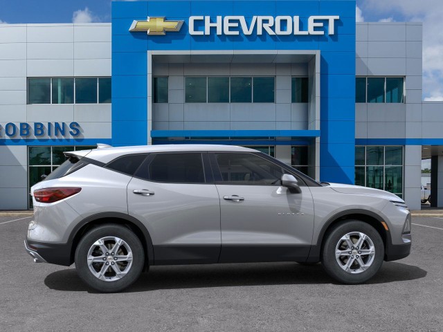2025 Chevrolet Blazer 2LT photo 3
