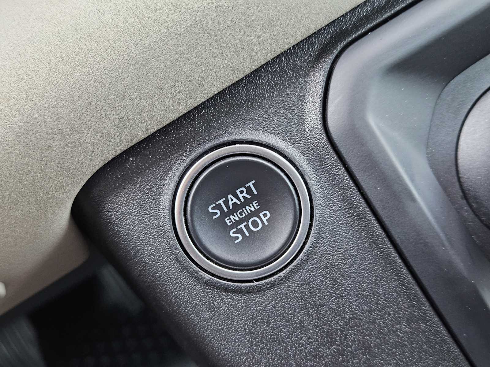 2022 Land Rover Defender X-Dynamic S photo 30