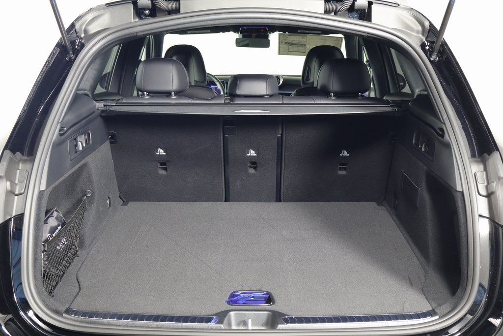 2025 Mercedes Benz GLC 300 4MATIC photo 8