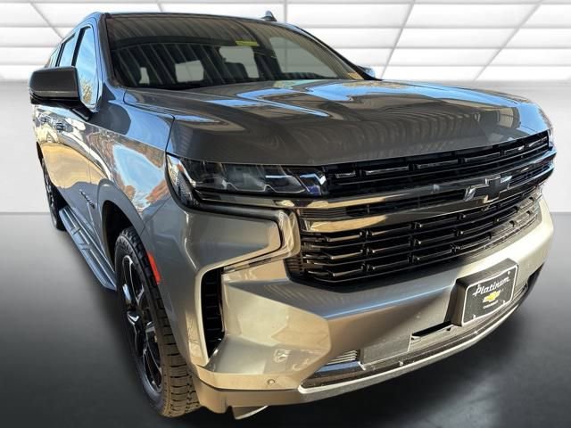 2022 Chevrolet Suburban RST's photo