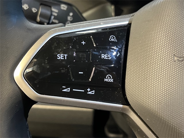 2025 Volkswagen ID. Buzz Pro S photo 12