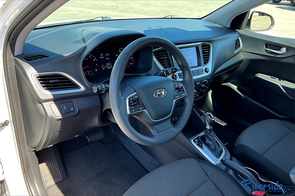 2022 Hyundai Accent SEL photo 15