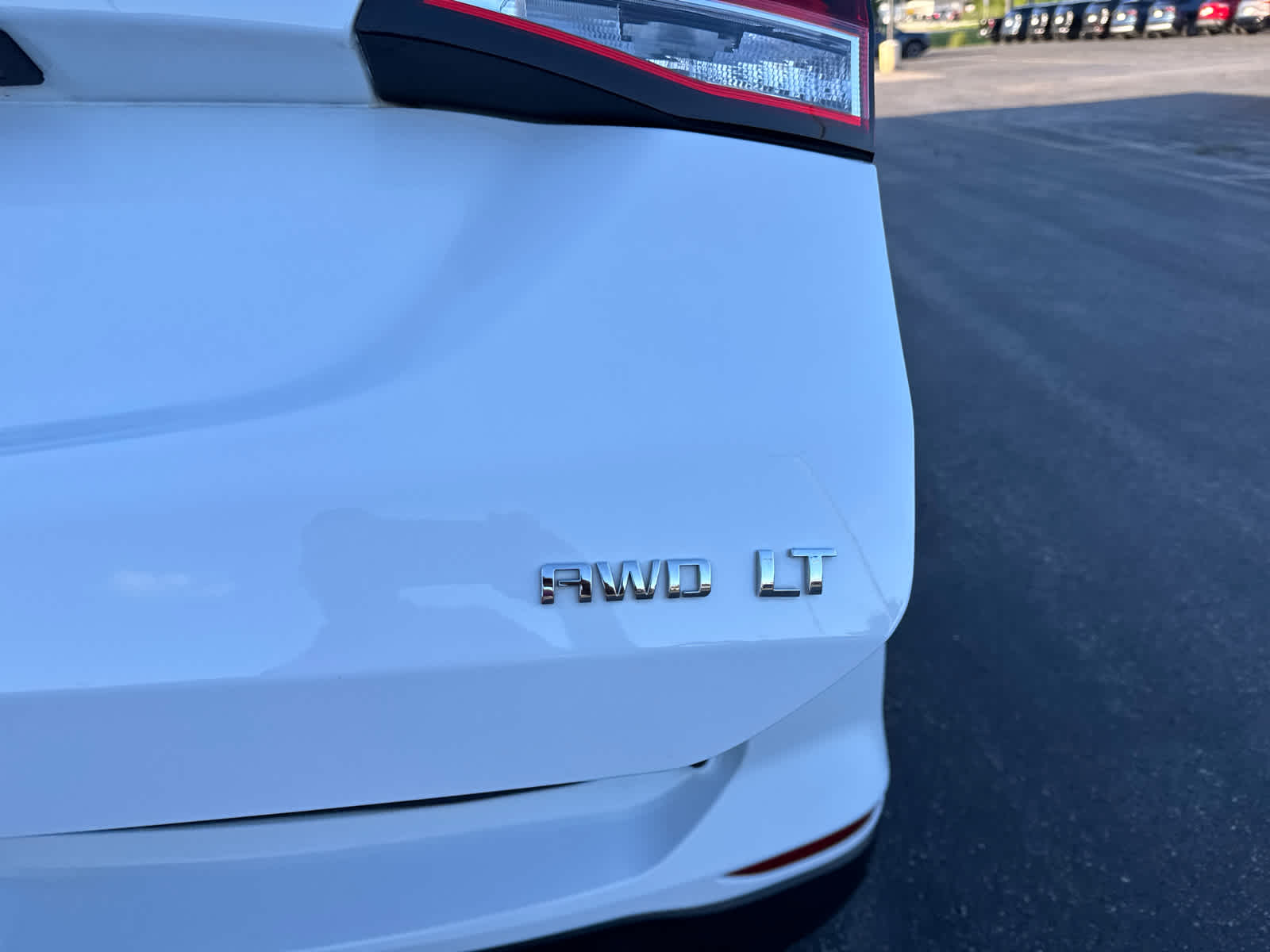 2023 Chevrolet Equinox LT photo 12