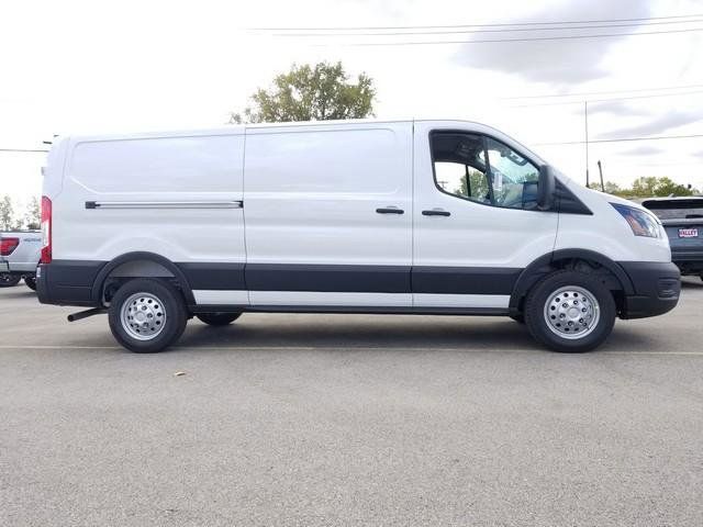 2025 Ford Transit photo 2