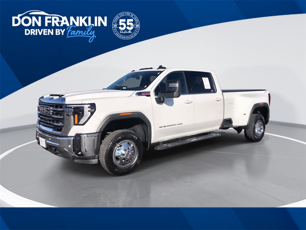 2025 GMC Sierra SLE's photo