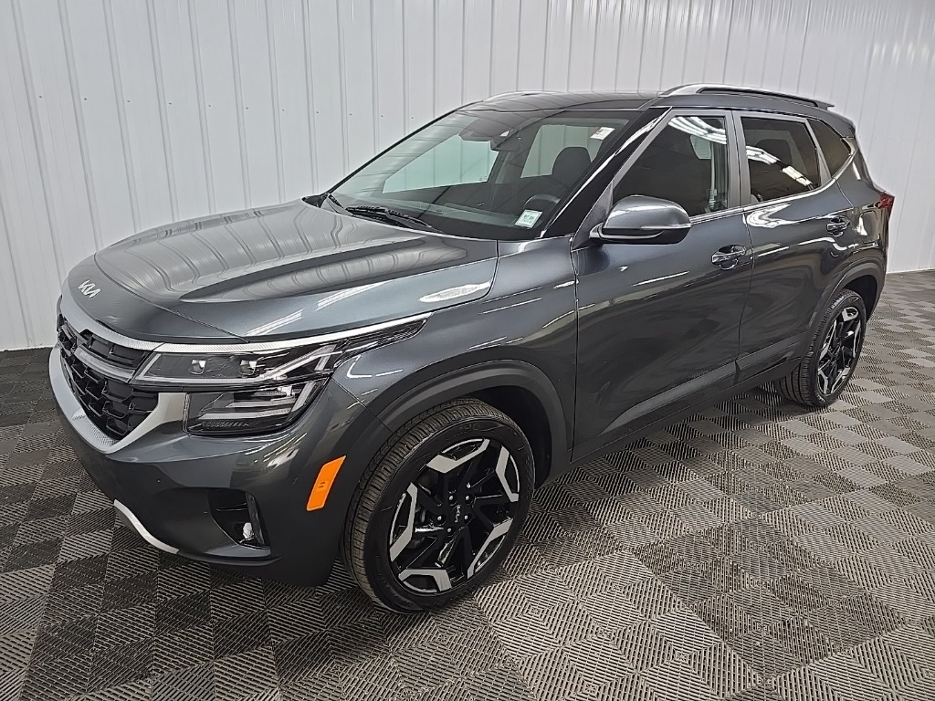 2024 Kia Seltos SX photo 7