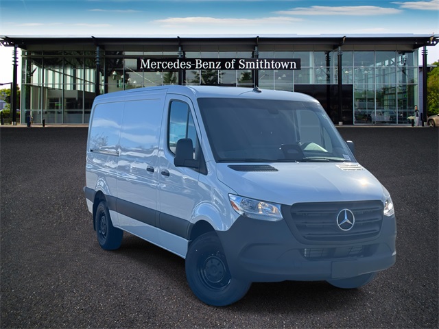 2026 Mercedes-Benz Sprinter Cargo Van Base's photo