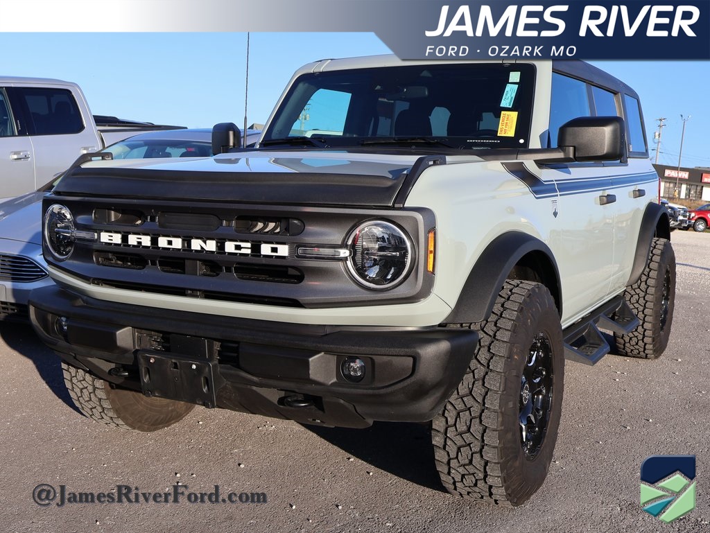 2022 Ford Bronco 4-Door Big Bend's photo
