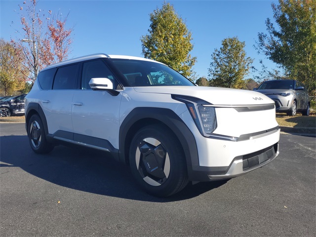 2026 Kia EV9 Wind photo 2