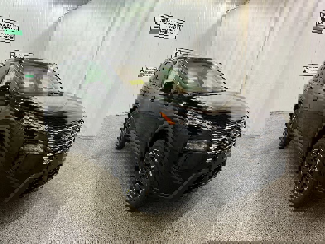 2026 Nissan Rogue SV's photo