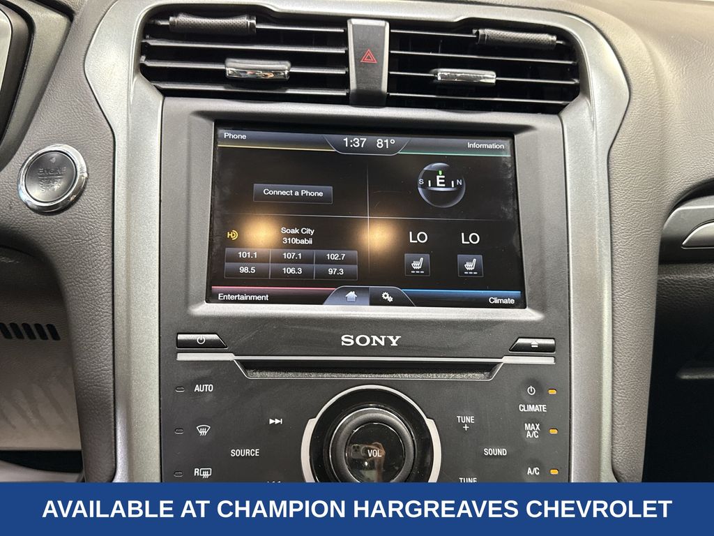 2014 Ford Fusion Titanium photo 14
