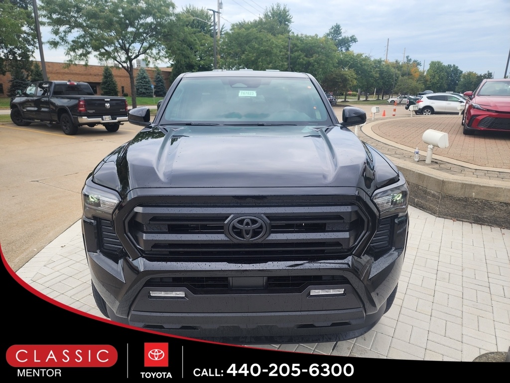 2025 Toyota Tacoma SR5 4x4 Double Cab photo 3