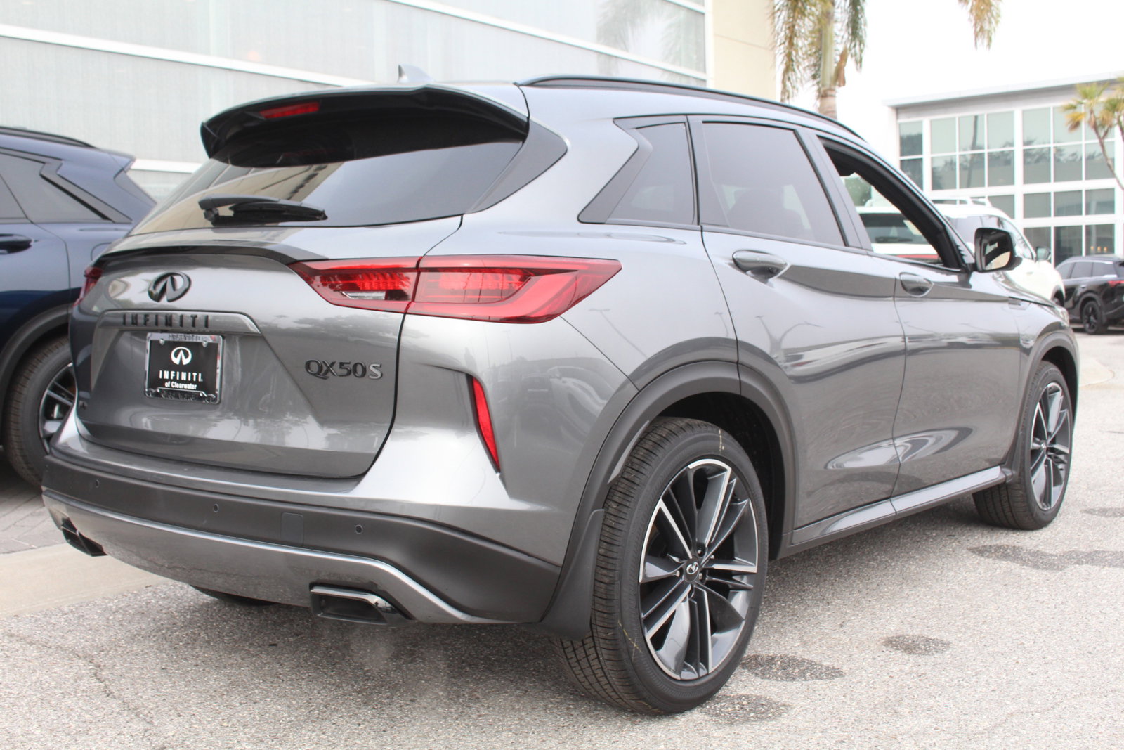 2025 Infiniti QX50 SPORT photo 5