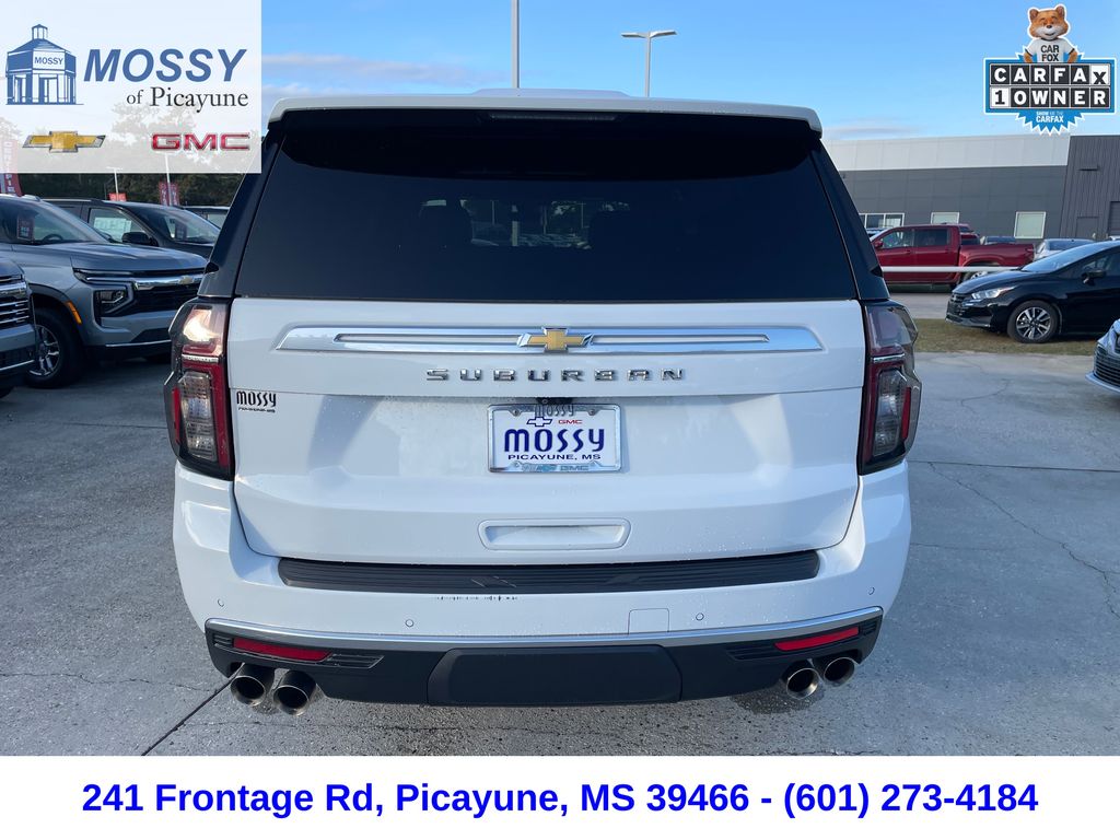 2022 Chevrolet Suburban High Country photo 4