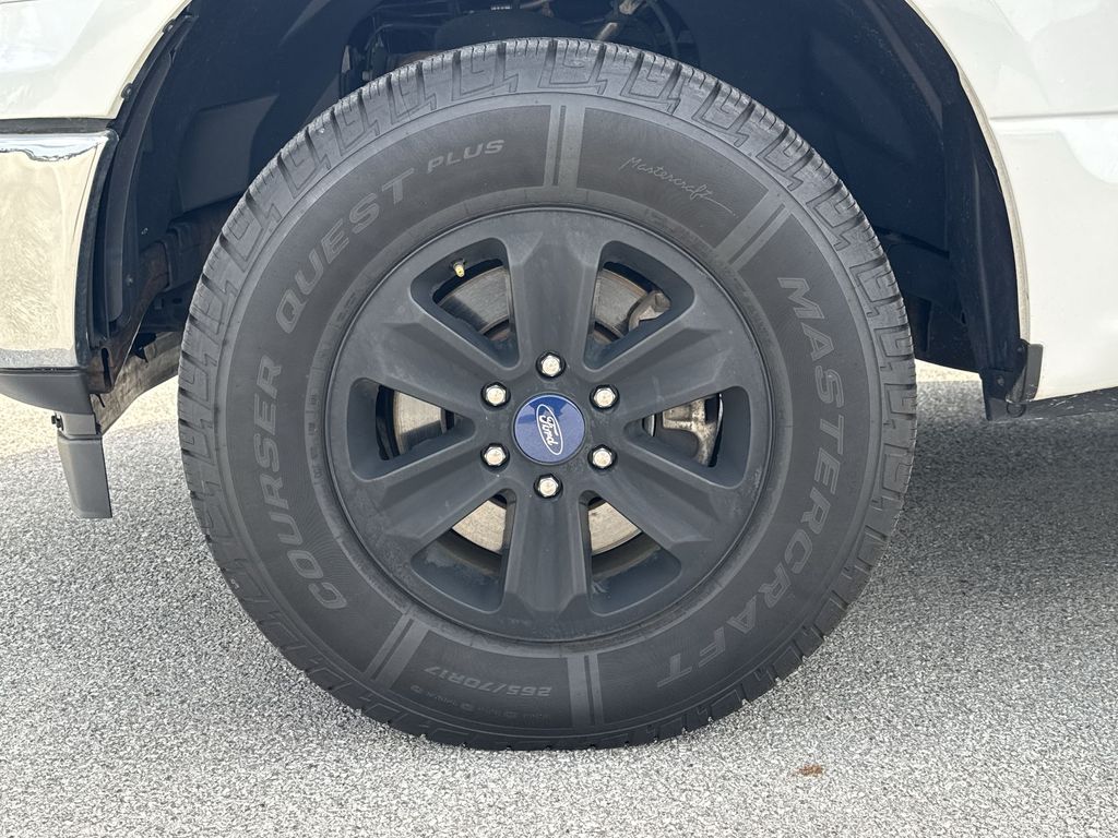 2018 Ford F-150 XLT photo 18