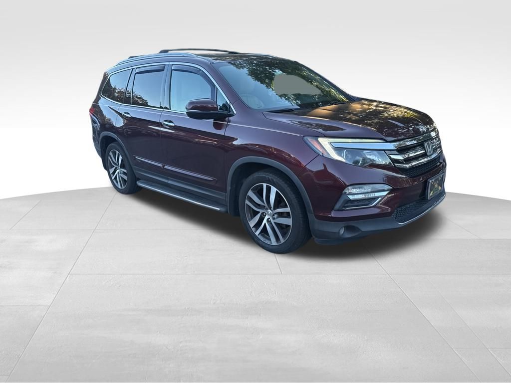2016 Honda Pilot Elite photo 2