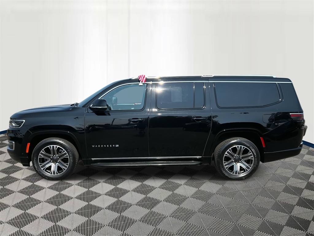 2024 Jeep Wagoneer L Series II photo 2