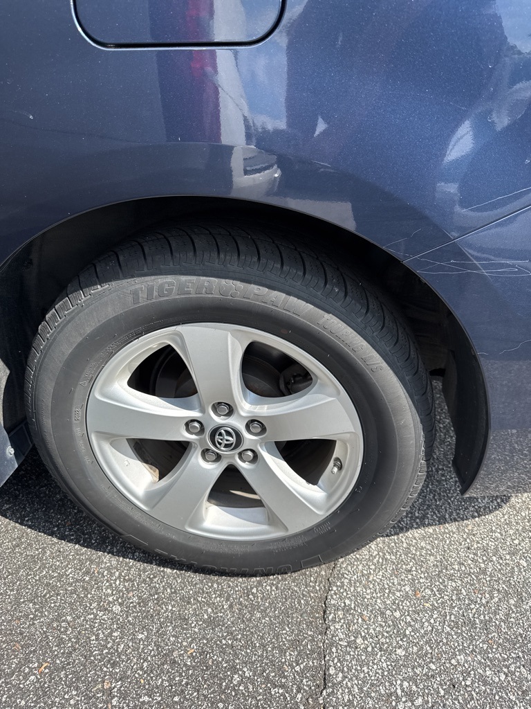 2020 Toyota Sienna LE photo 8