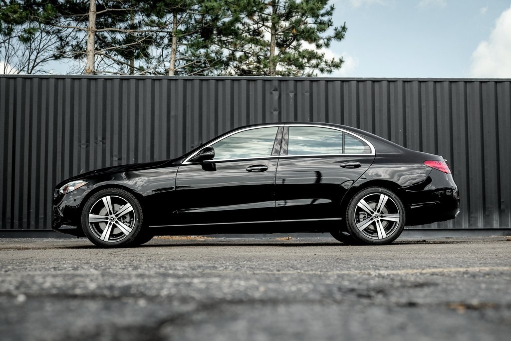 2025 Mercedes Benz C 300 4MATIC photo 3