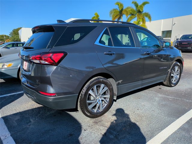 2023 Chevrolet Equinox LT photo 2