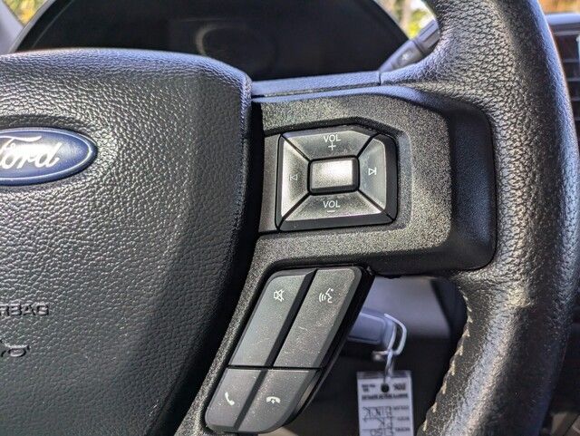 2015 Ford F-150 XLT photo 18