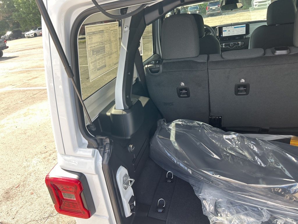 2025 Jeep Wrangler Sport S photo 30