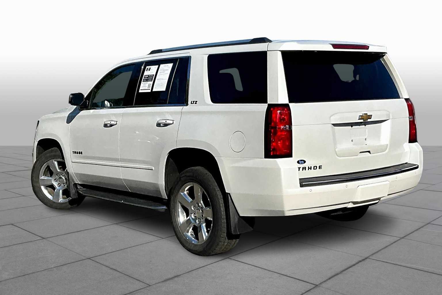 2016 Chevrolet Tahoe LTZ photo 11