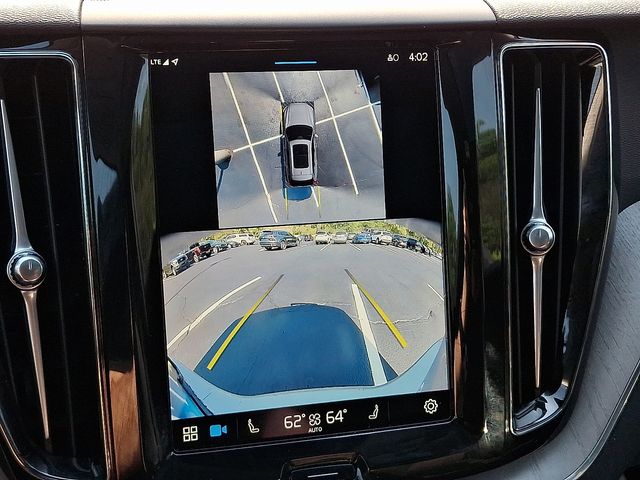 2025 Volvo XC60 B5 Plus photo 20
