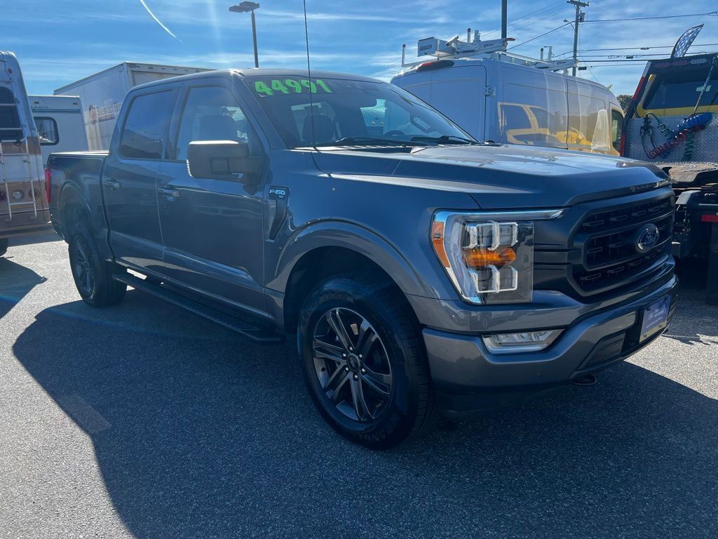2022 Ford F-150 XLT's photo