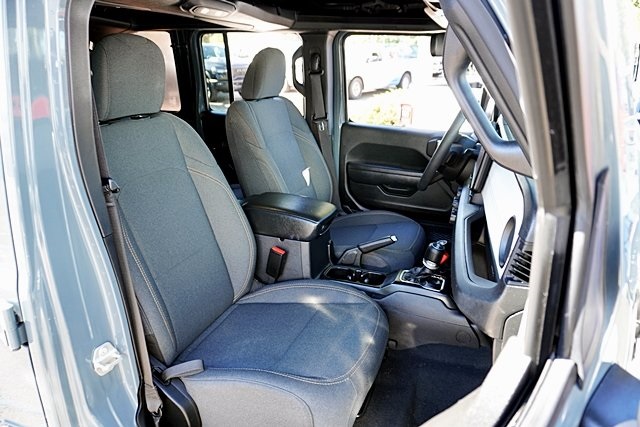 2024 Jeep Wrangler Sport S 4xe photo 11