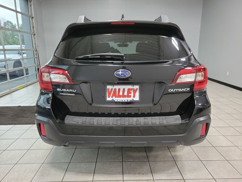 2019 Subaru Outback 2.5i Premium photo 4