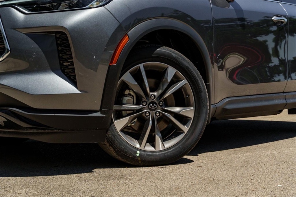 2025 Infiniti QX60 Luxe AWD photo 4