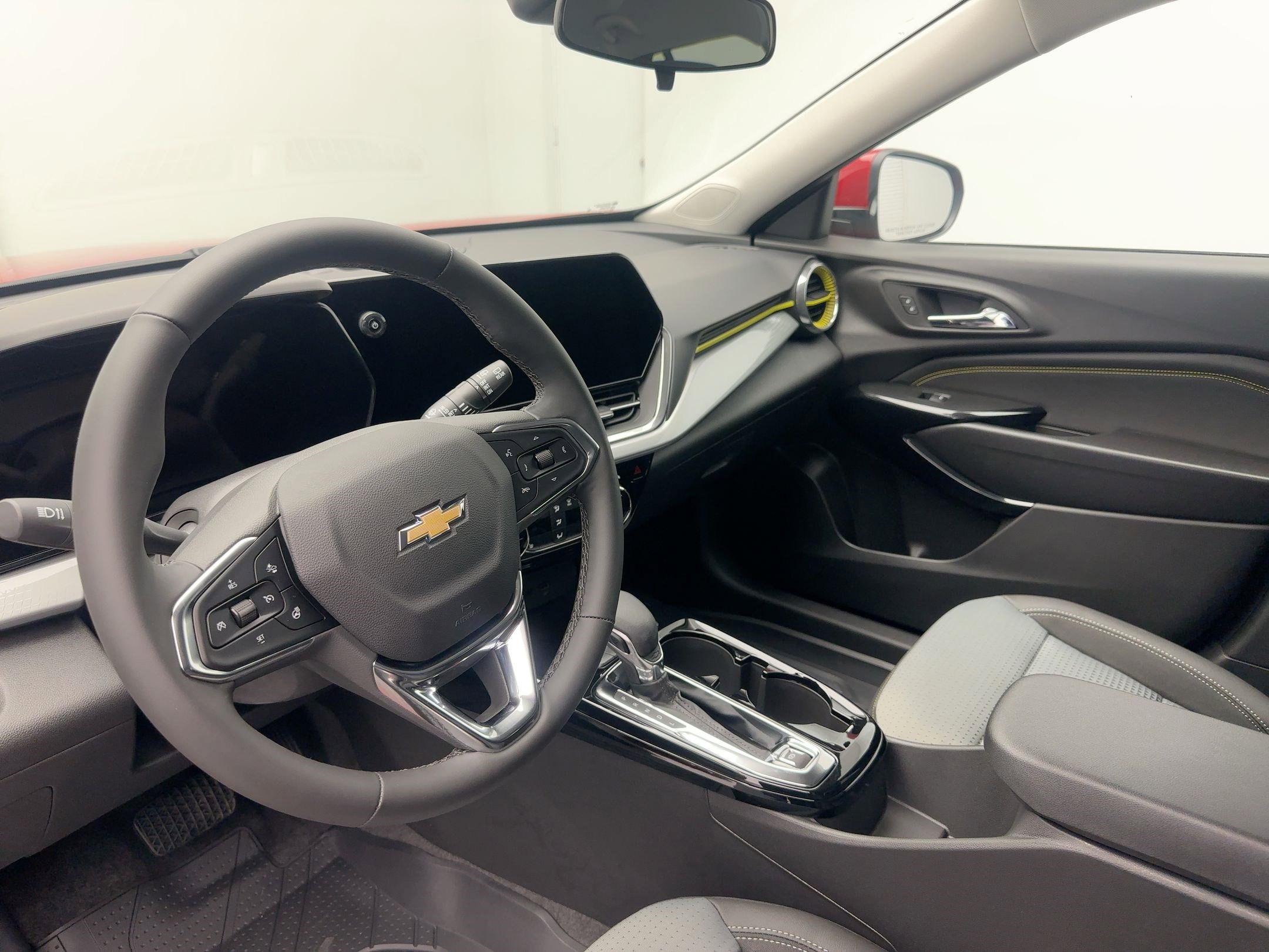 2026 Chevrolet Trax LT photo 4