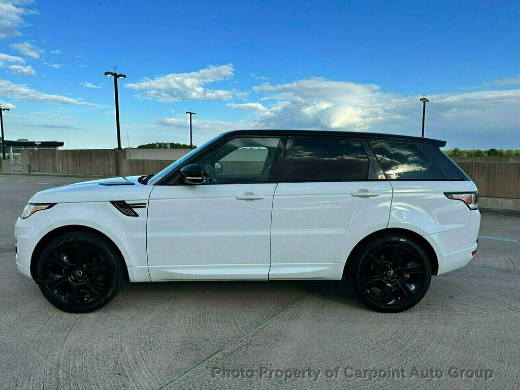2015 Land Rover Range Rover Sport HSE photo 6
