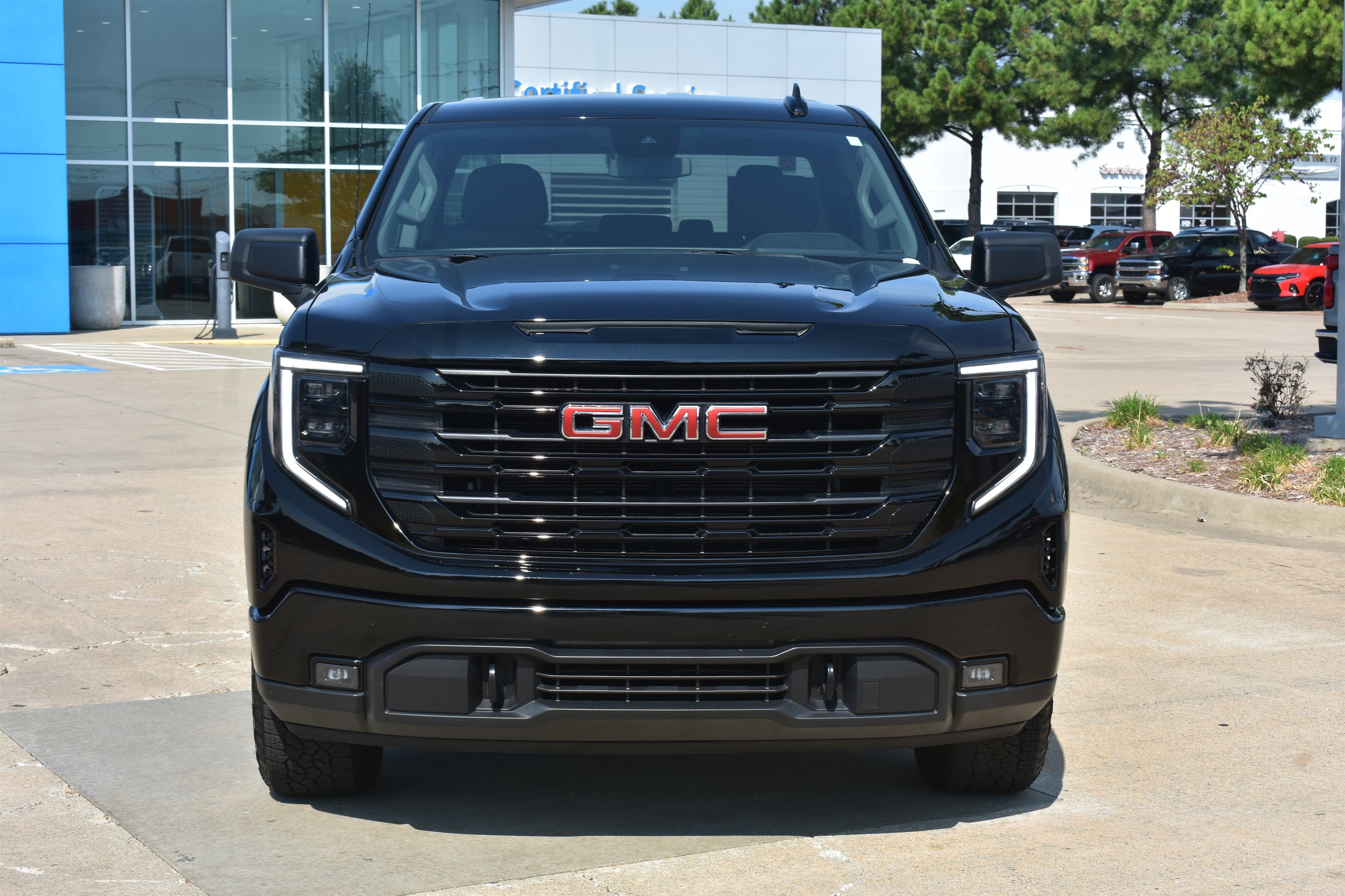 Used 2024 GMC Sierra 1500 Elevation with VIN 1GTRUJEK0RZ201935 for sale in Little Rock