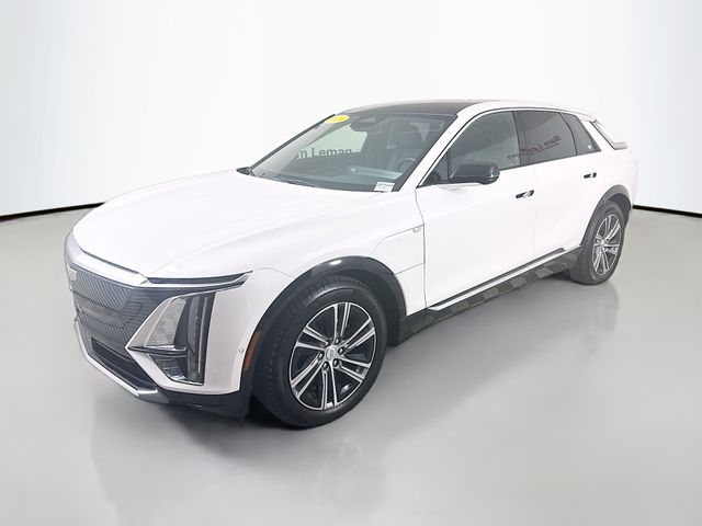 2024 Cadillac Lyriq Luxury photo 3