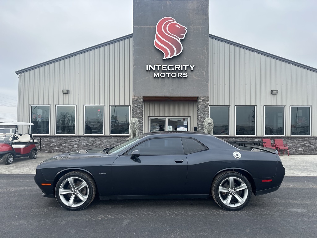 2018 Dodge Challenger R/T's photo