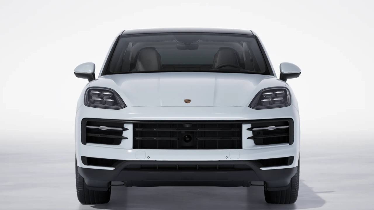 2026 Porsche Cayenne S Coupe photo 9