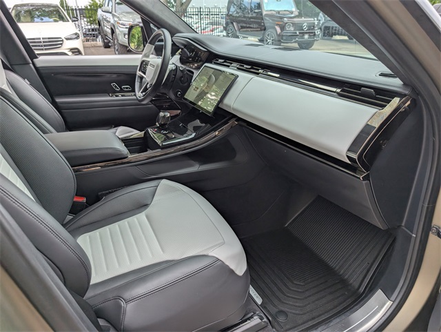 2024 Land Rover Range Rover Sport photo 9