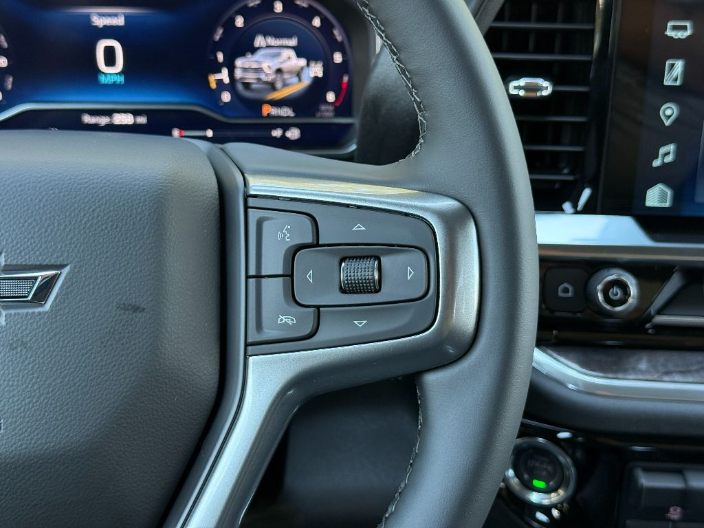 2025 Chevrolet Silverado 2500HD LTZ photo 37