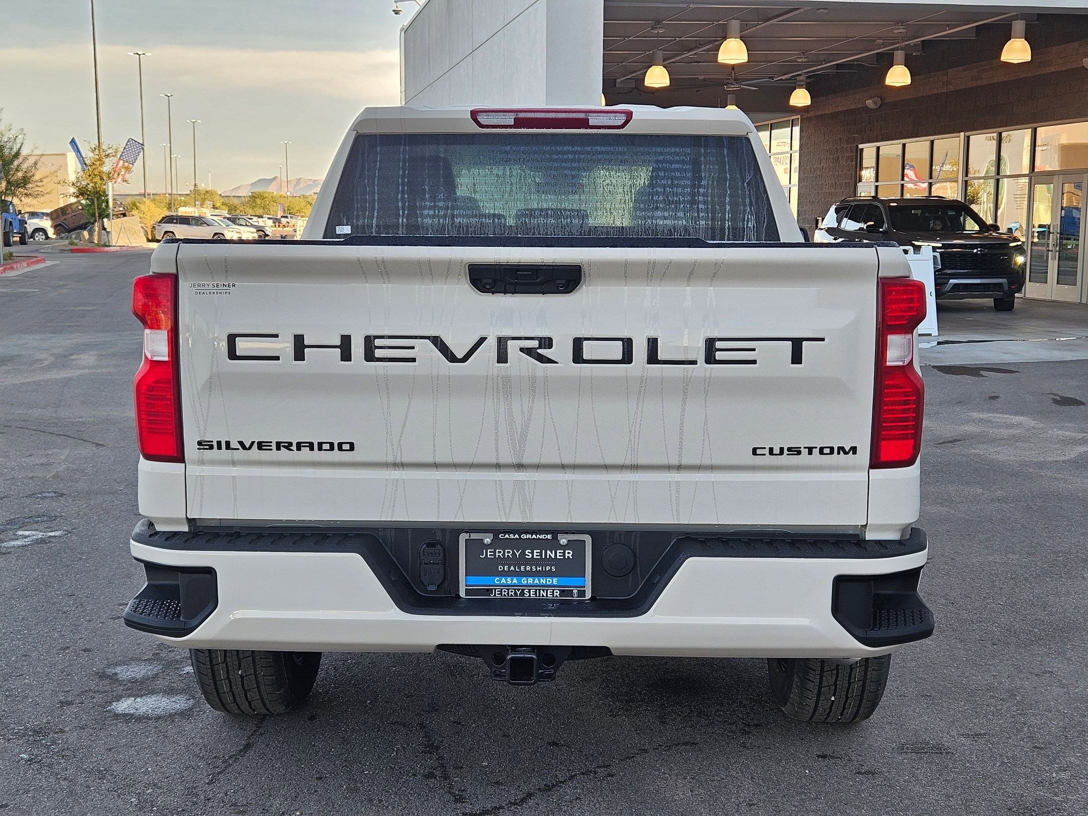 2026 Chevrolet Silverado Custom photo 4