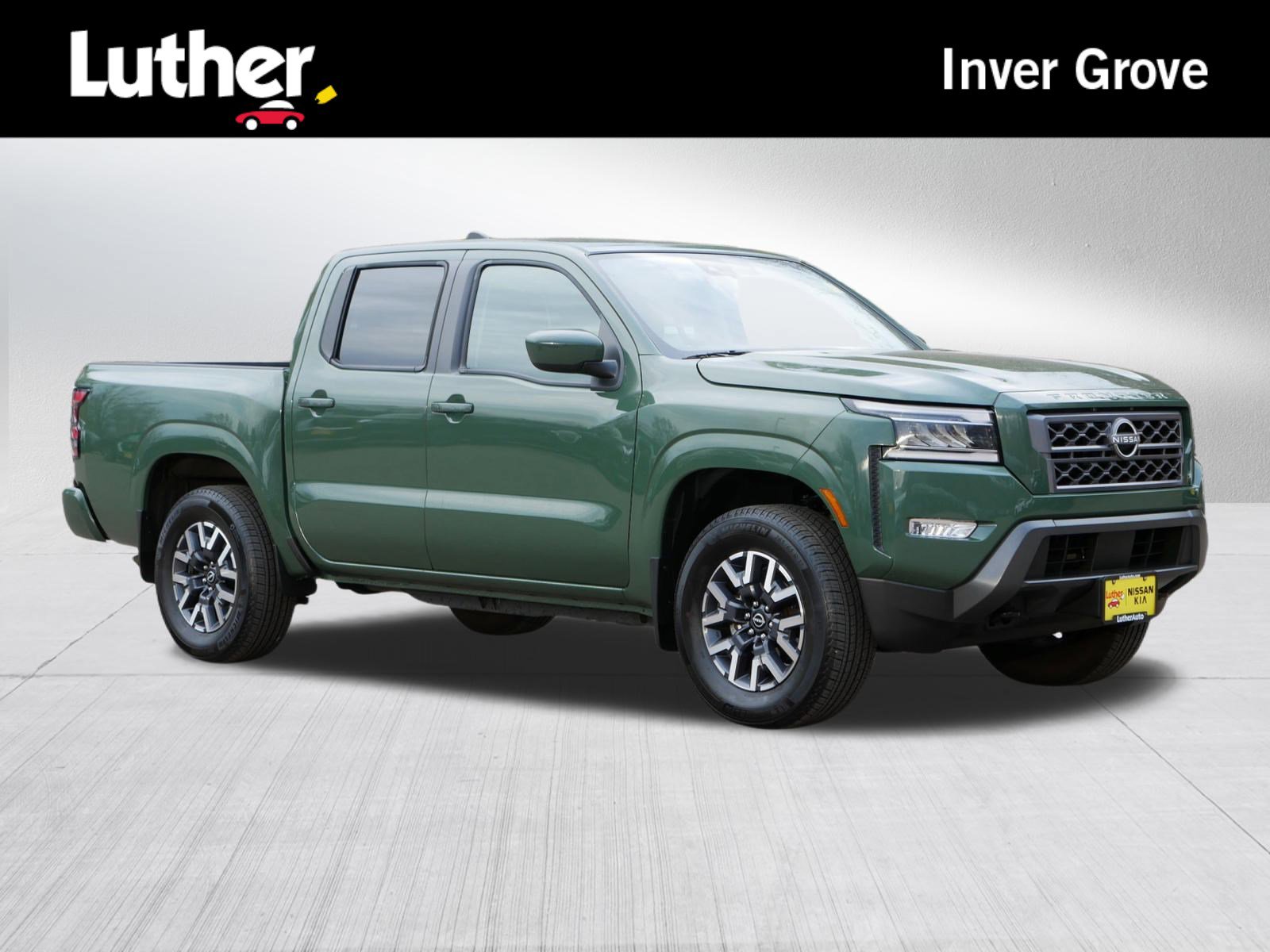 2024 Nissan Frontier SL's photo