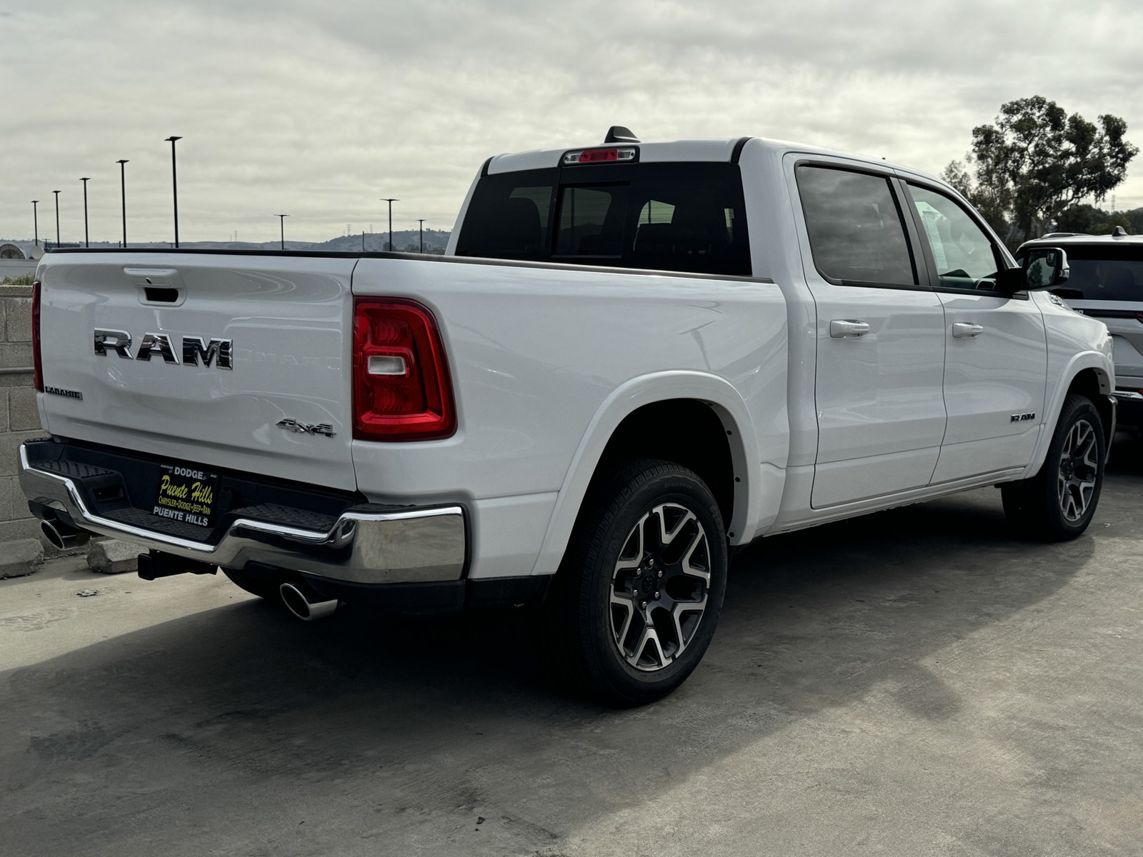 2025 Ram 1500 Laramie photo 4
